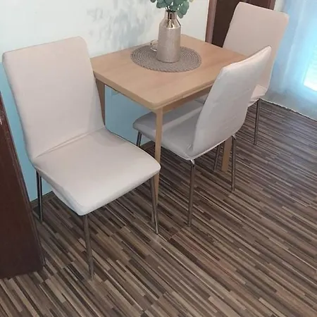 Apartmani Vodice I Vodice